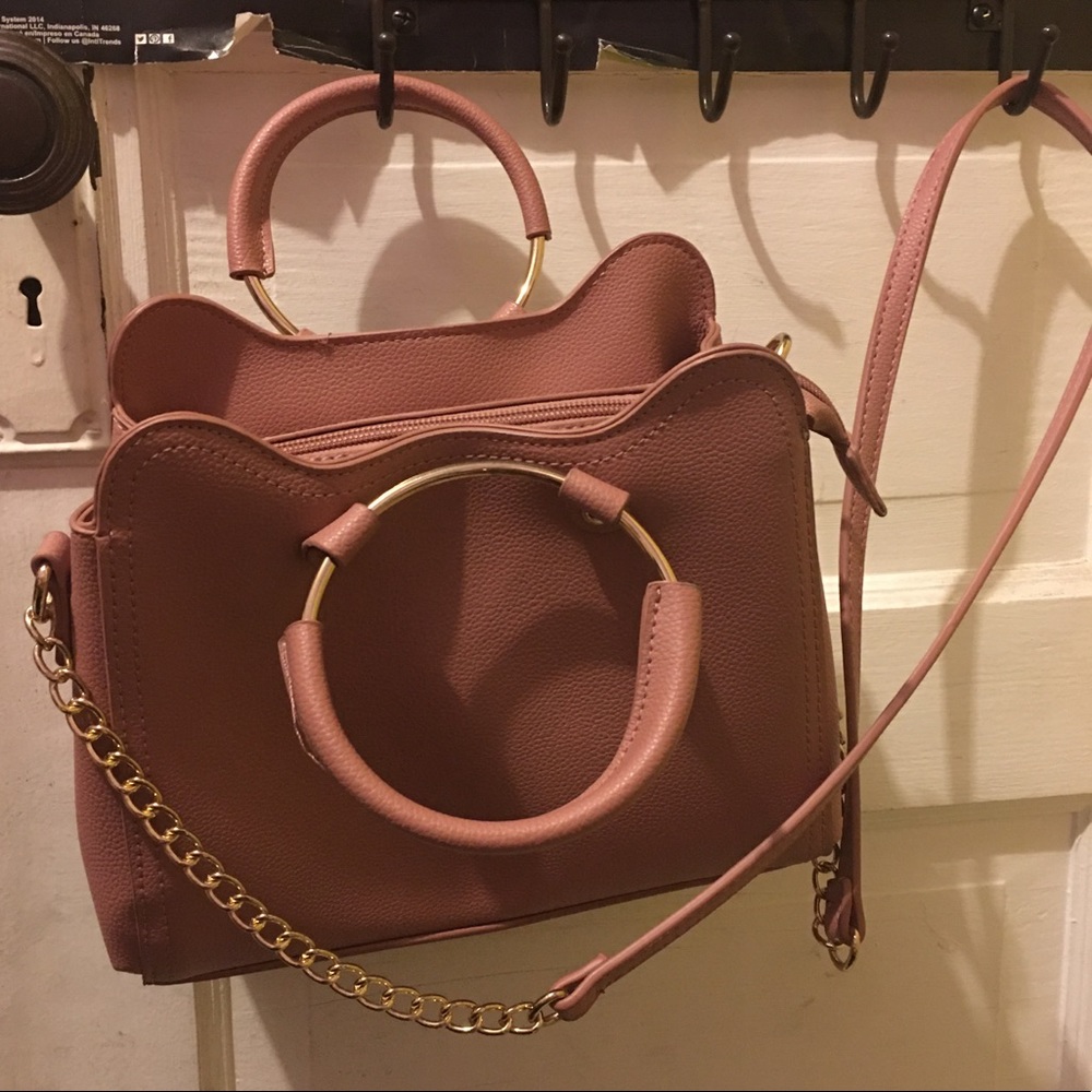 LD leather pink crossbody with golden handles NWOT